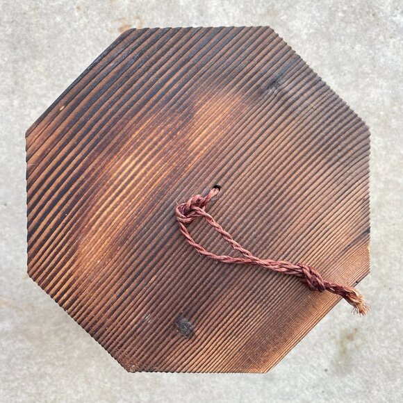 Tokoname Ware Hisamatsu Kiln Urn Vase with Wooden Lid - Picture 3 of 15